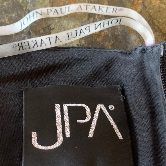 Stunning one of a kind gown! - Picture 4 of 5